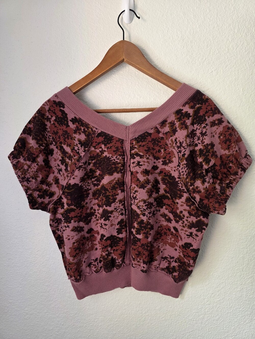 Pilcro by Anthropologie short sleeve sweatshirt top, Size small *FLAW-see Pics - Picture 9 of 12